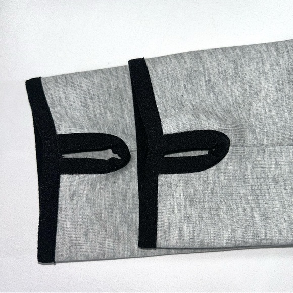 Nike Sportswear Tech Fleece OG size Medium Women’s - Picture 12 of 14